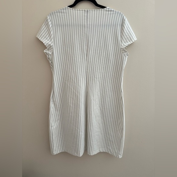 Wild Fable Women’s Short Sleeve Mini Shift Dress NWT Size XL White Black Stripe - Picture 2 of 5